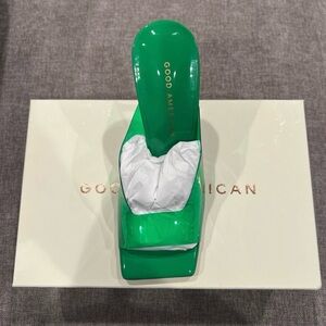 GOOD AMERICAN SUMMER GREEN EMMA SLIP HEEL - SIZE 7